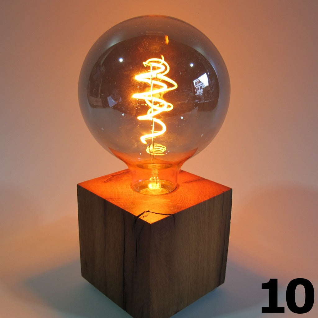 Skumring | Nachttischlampe aus Eichenholz 10x10cm