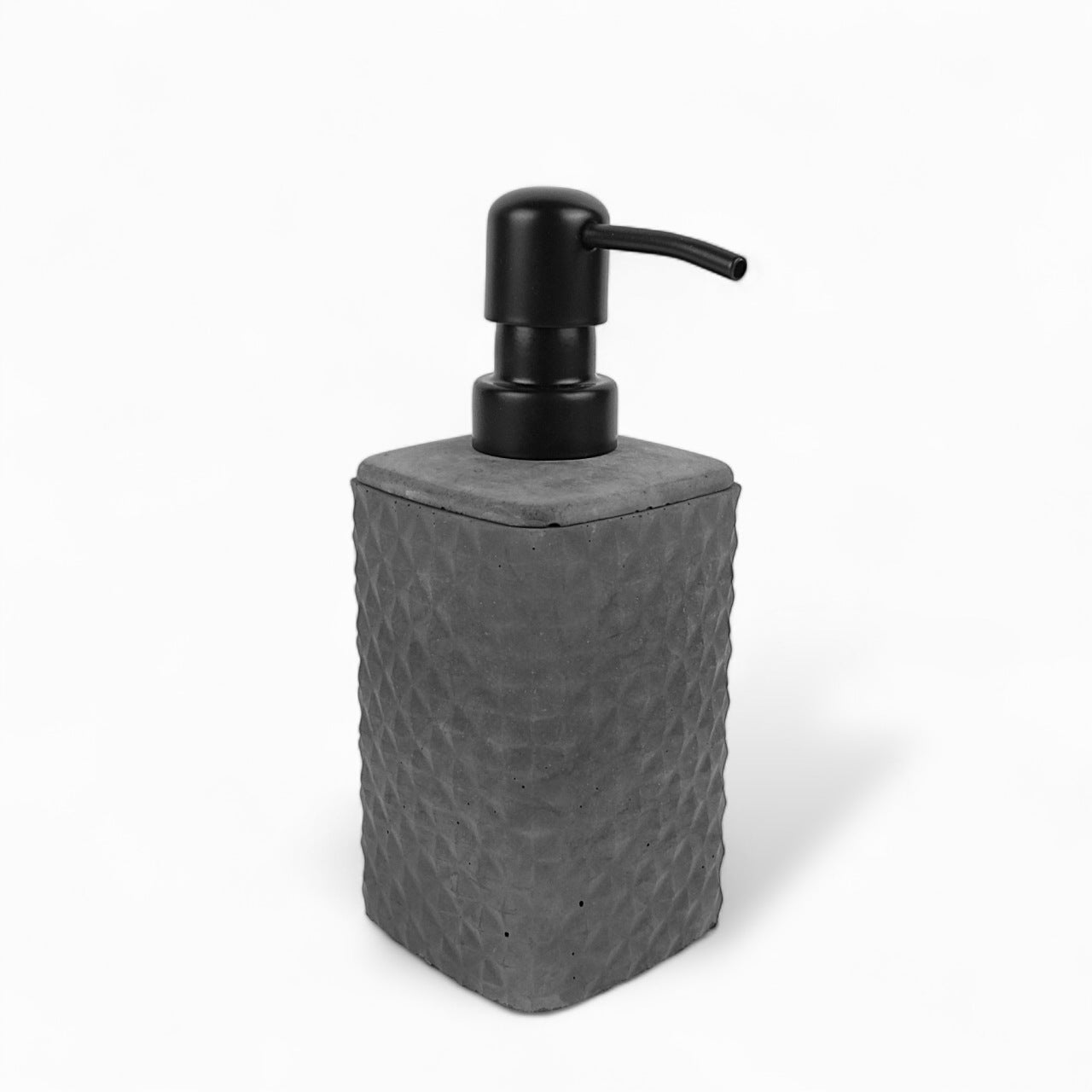Saipuu | Concrete soap dispenser