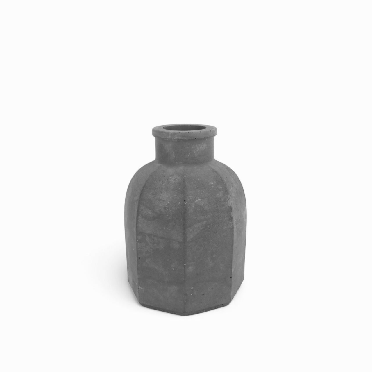 Biro | Concrete vase
