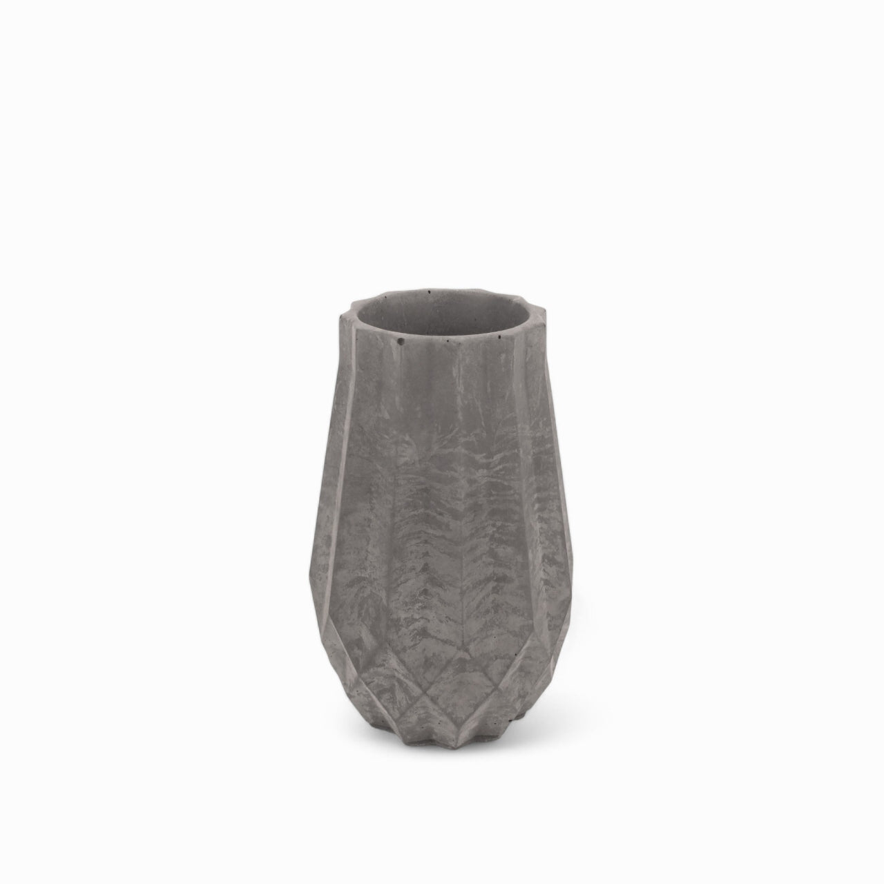 Aargu | Vase made of concrete
