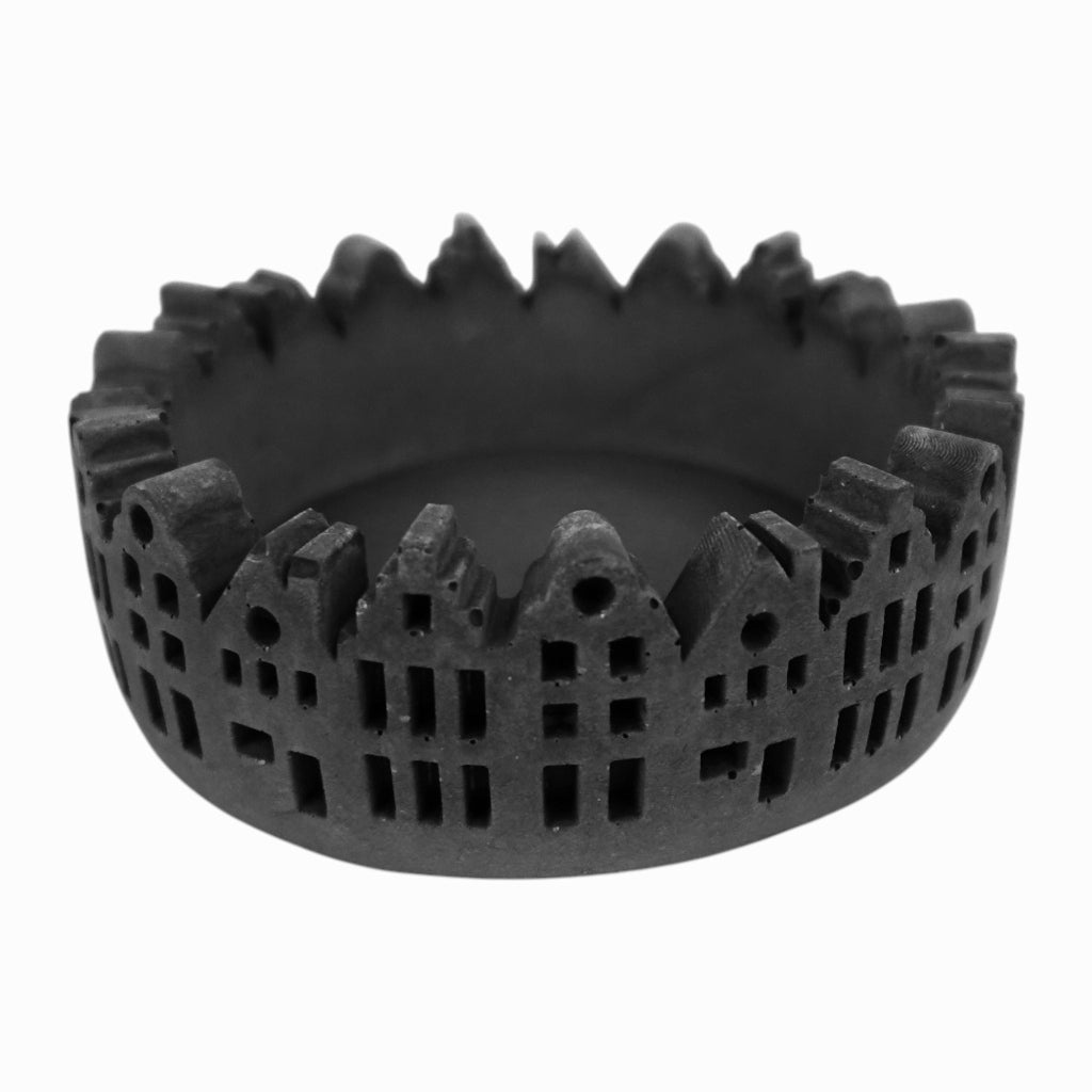 Mesto | Häuserkranz aus Beton