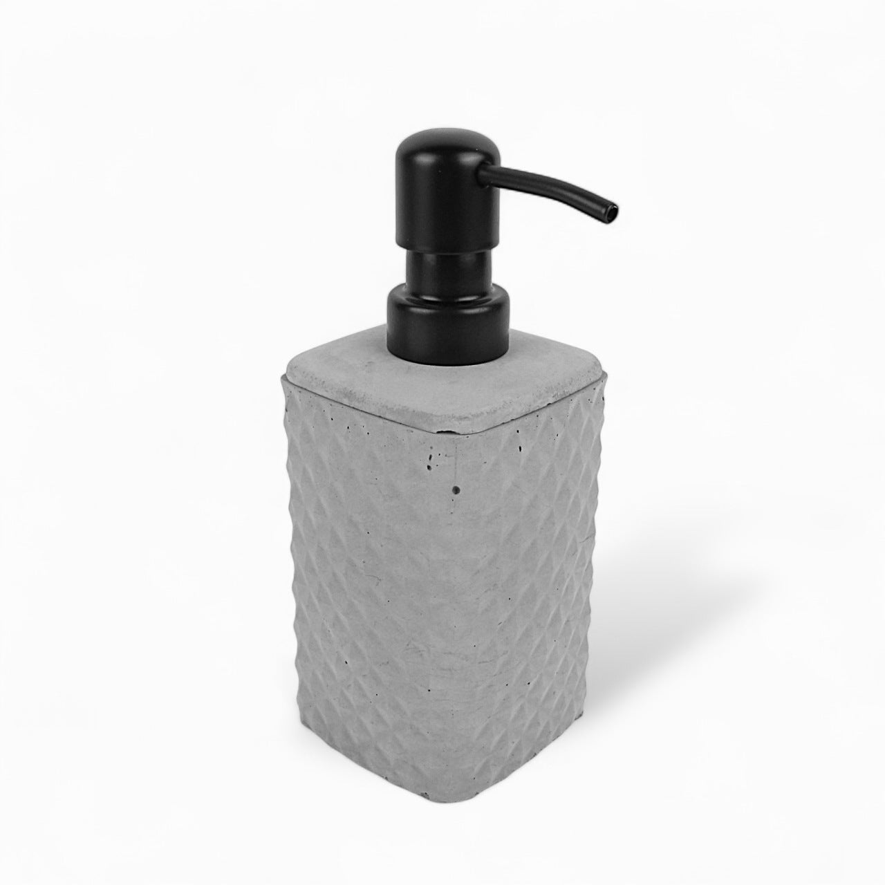 Saipuu | Concrete soap dispenser