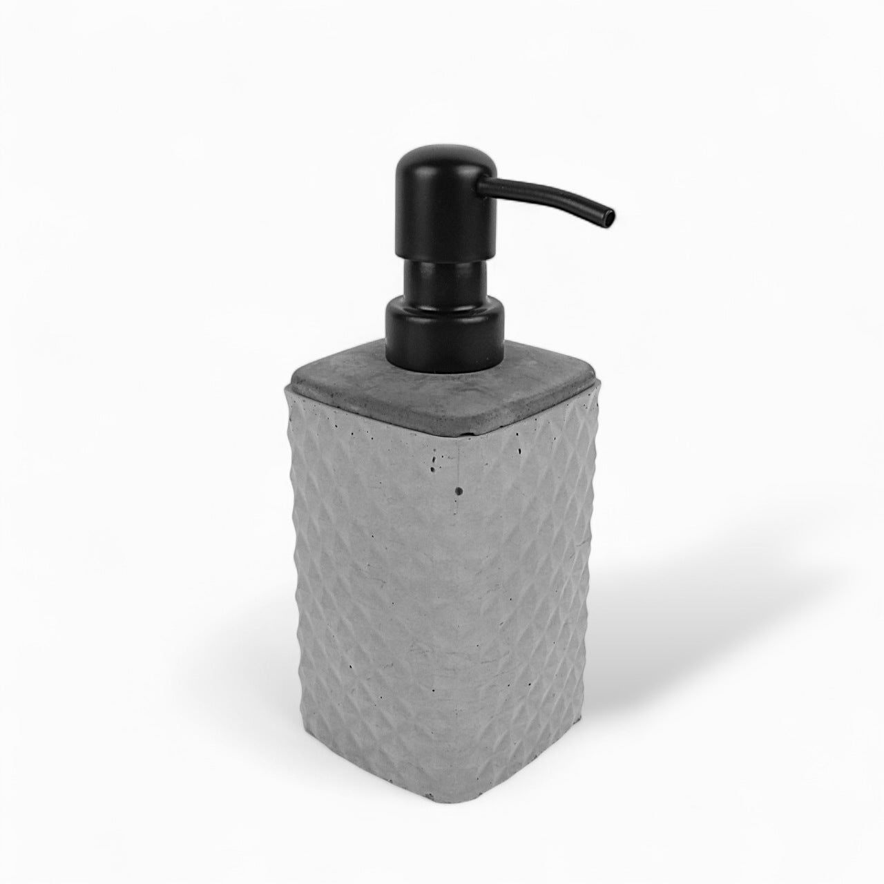 Saipuu | Concrete soap dispenser