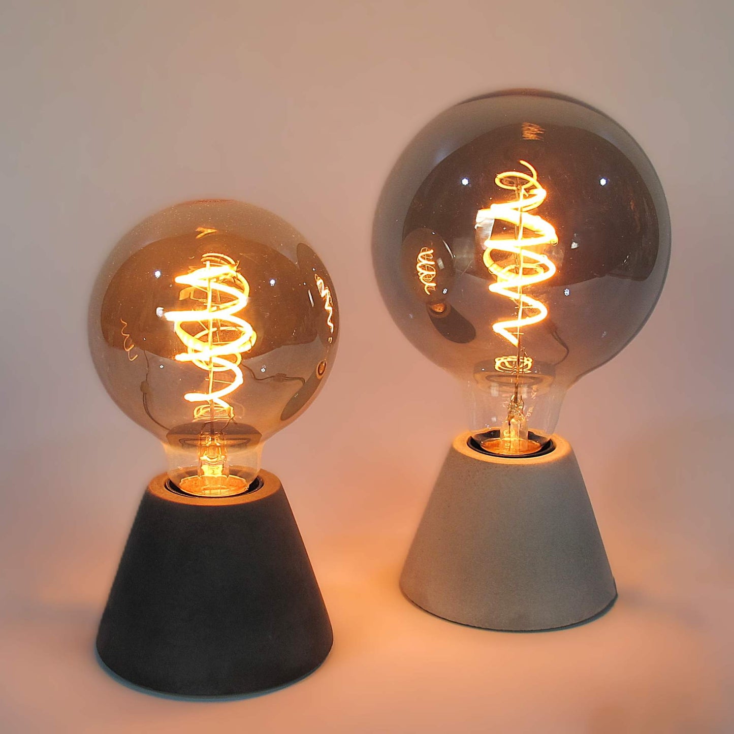 Fanal | Tischlampe aus Beton