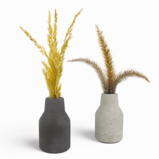 Jug | Vase aus Beton