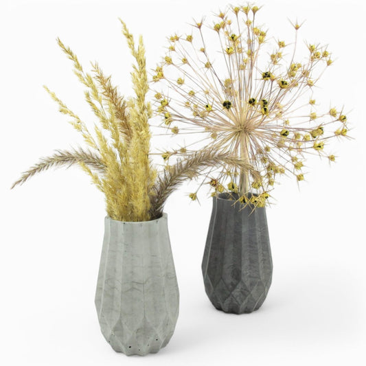 Aargu | Vase aus Beton