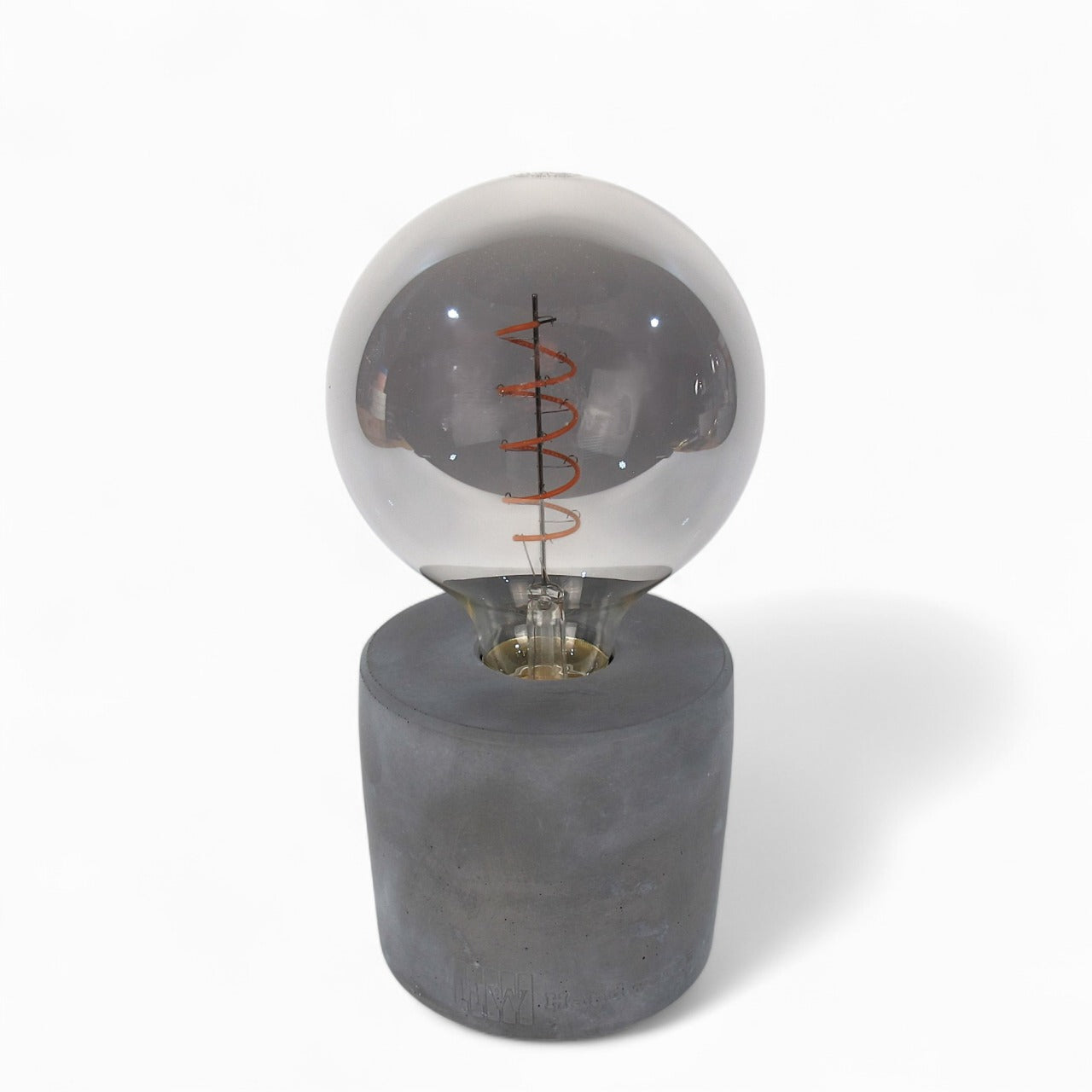 Strokka | Tischlampe aus Beton