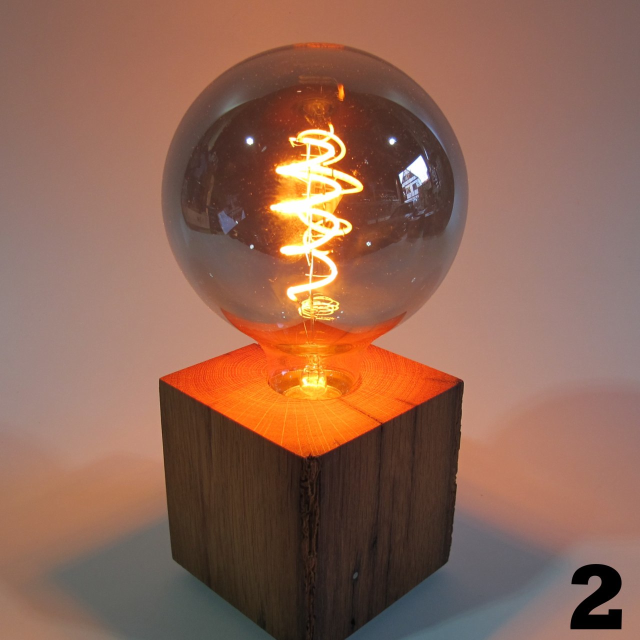 Skumring | Nachttischlampe aus Eichenholz 10x10cm