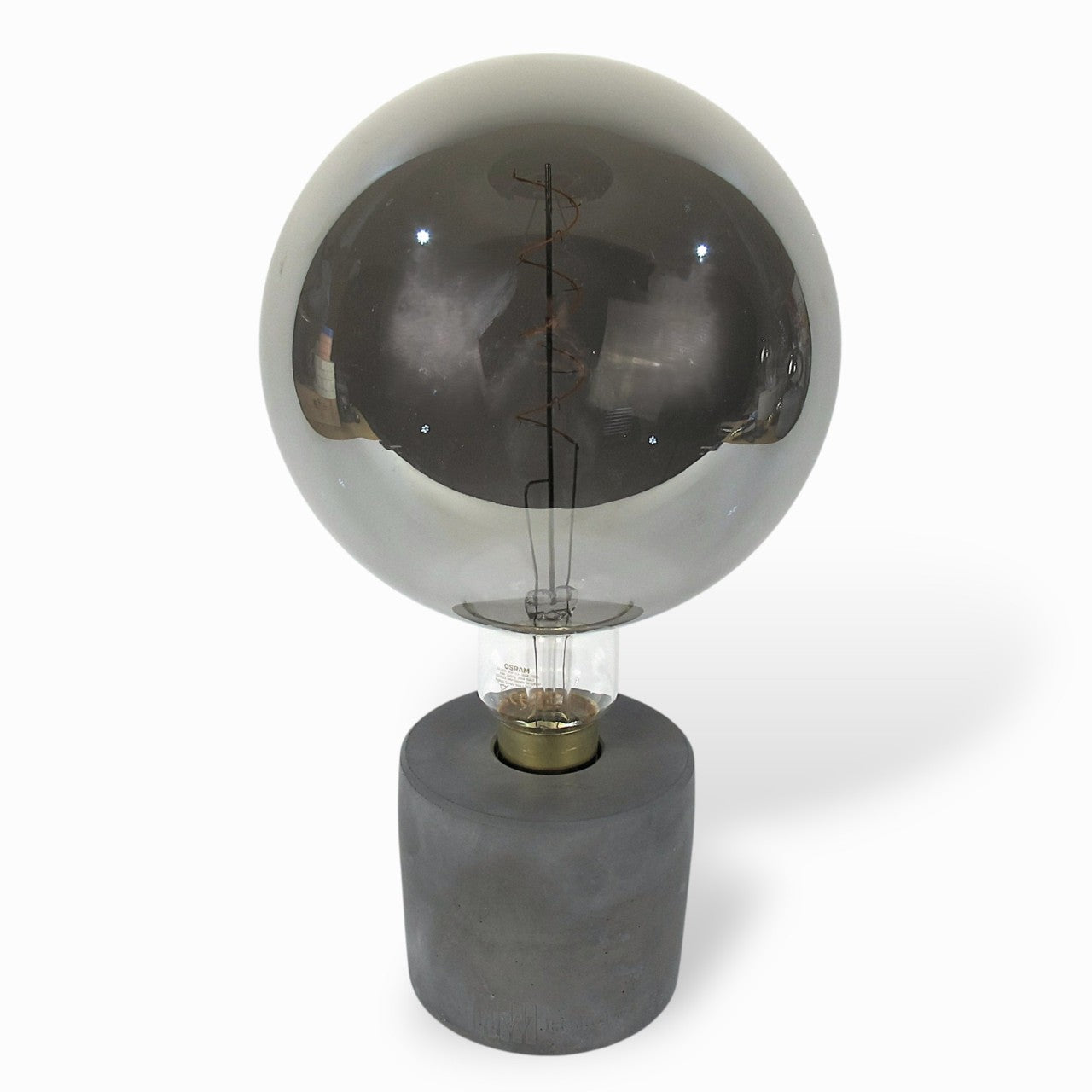 Strokka | Tischlampe aus Beton