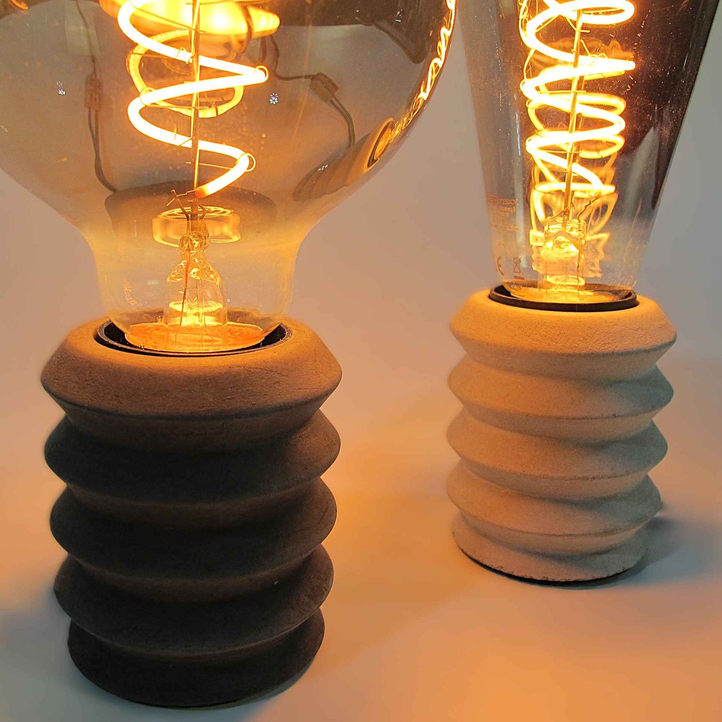 Jiro | Tischlampe aus Beton