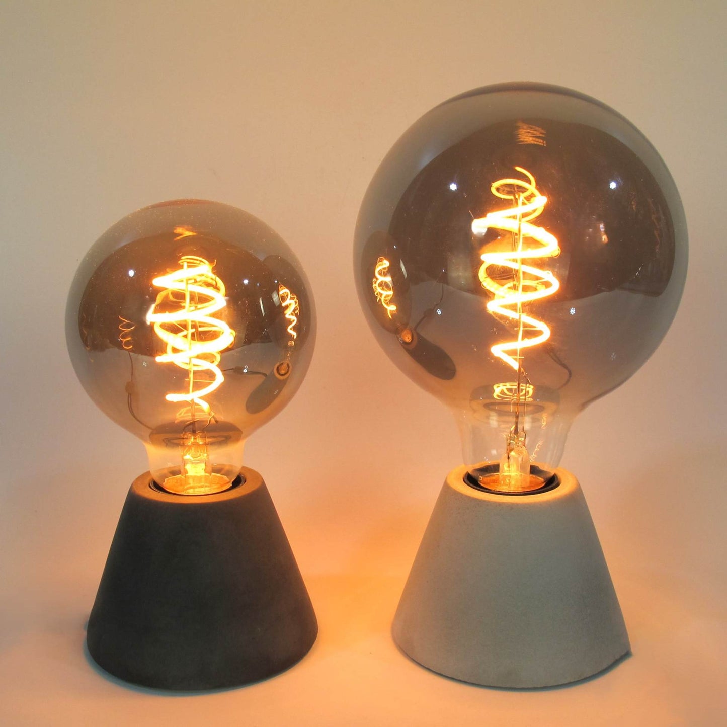 Fanal | Tischlampe aus Beton