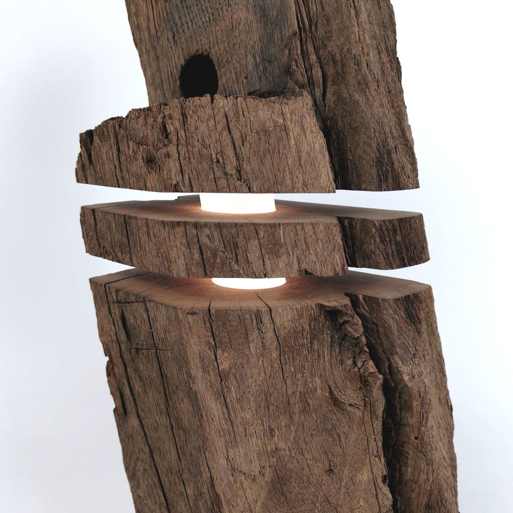Torn 9 | Designer Stehlampe