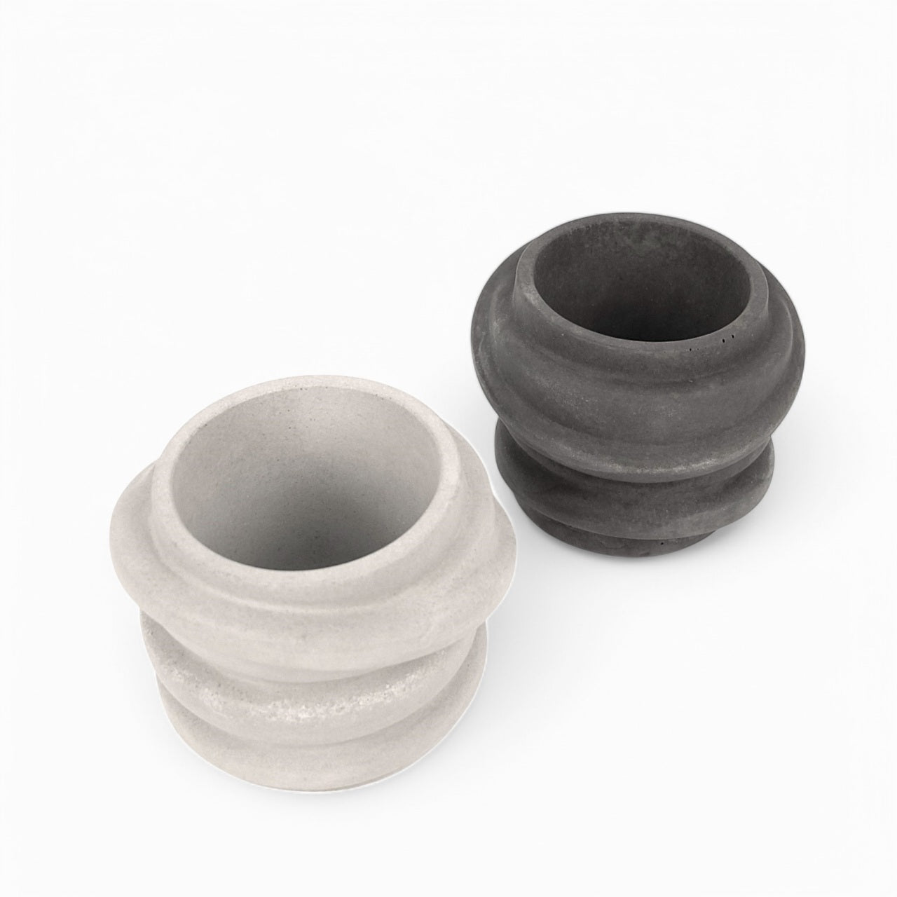 Karuu | Concrete vessel