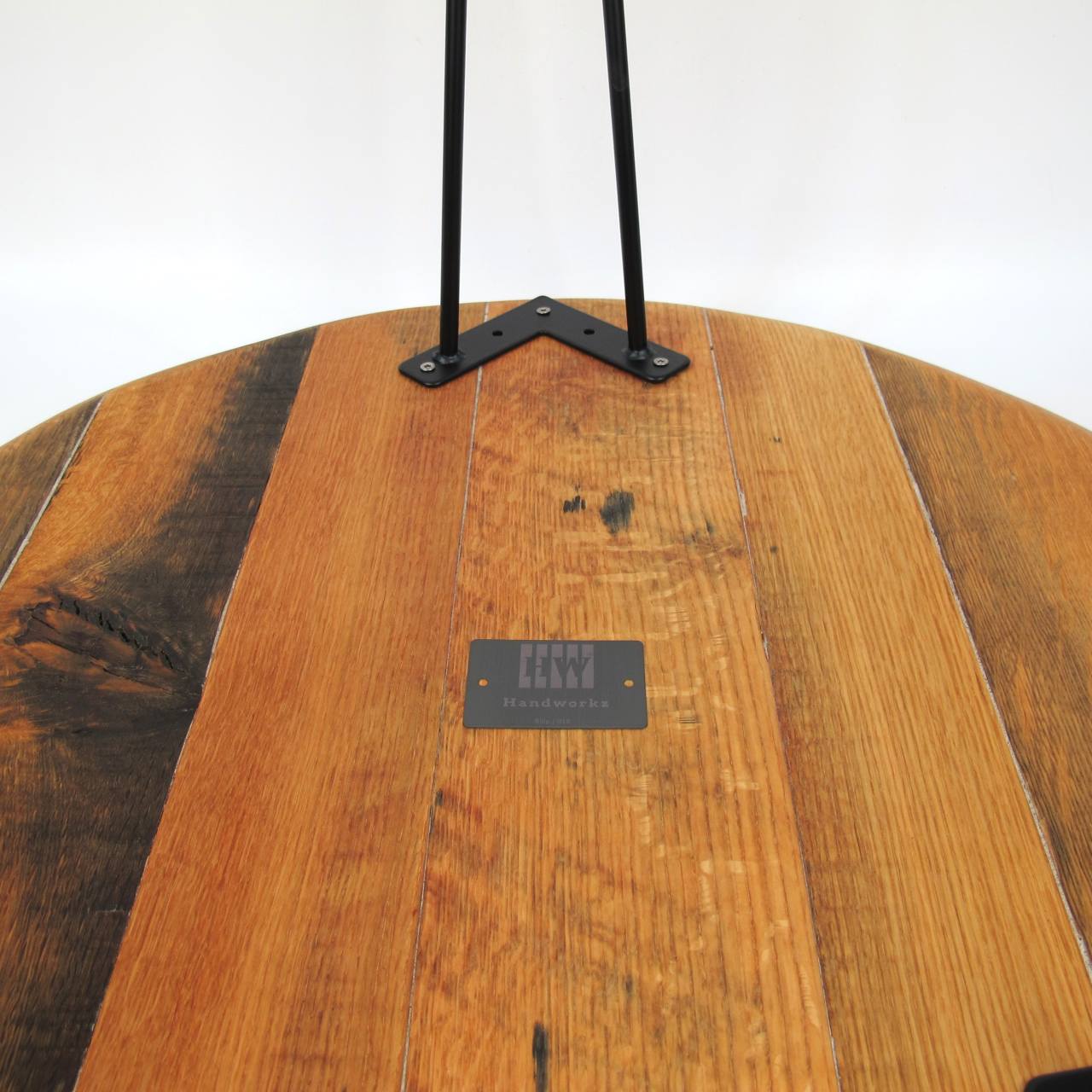 Couchtisch aus altem Whiskyfassdeckel Ø=66cm "Z"