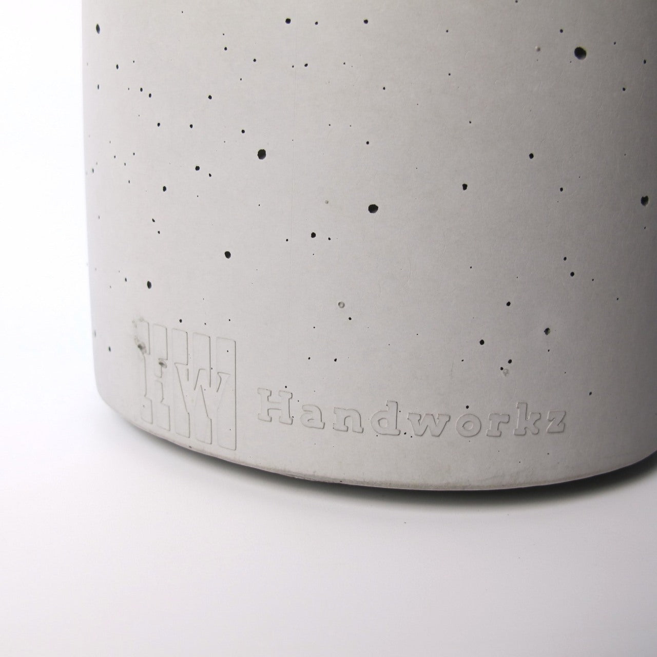 Lucii | Designer Wegeleuchte aus Beton