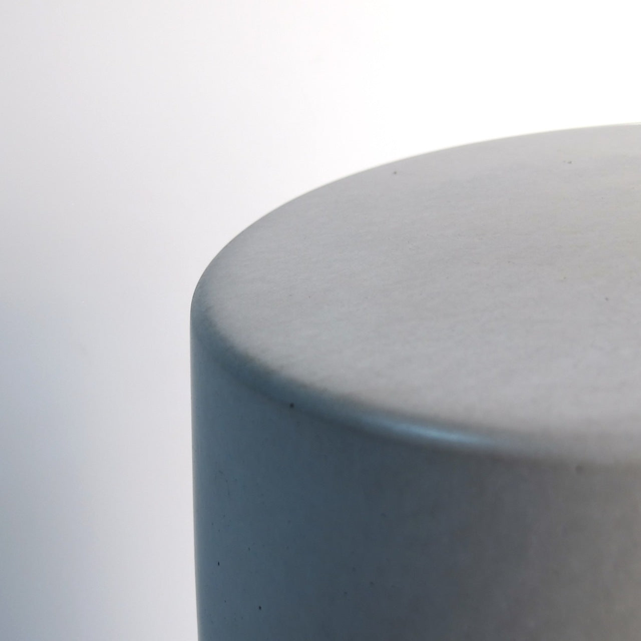 Lucii | Designer Wegeleuchte aus Beton