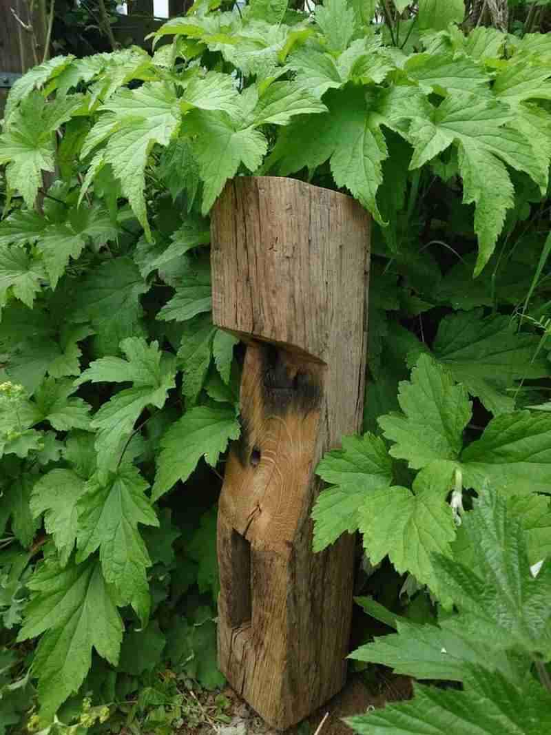 Nüri | Wegeleuchte aus Eiche 65cm
