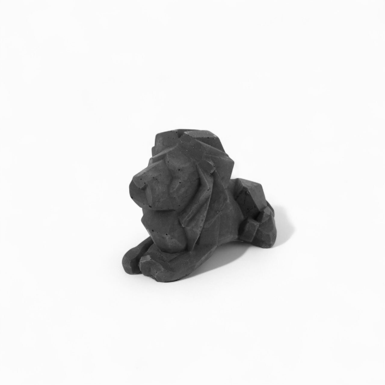 Lejon | Löwe aus Beton