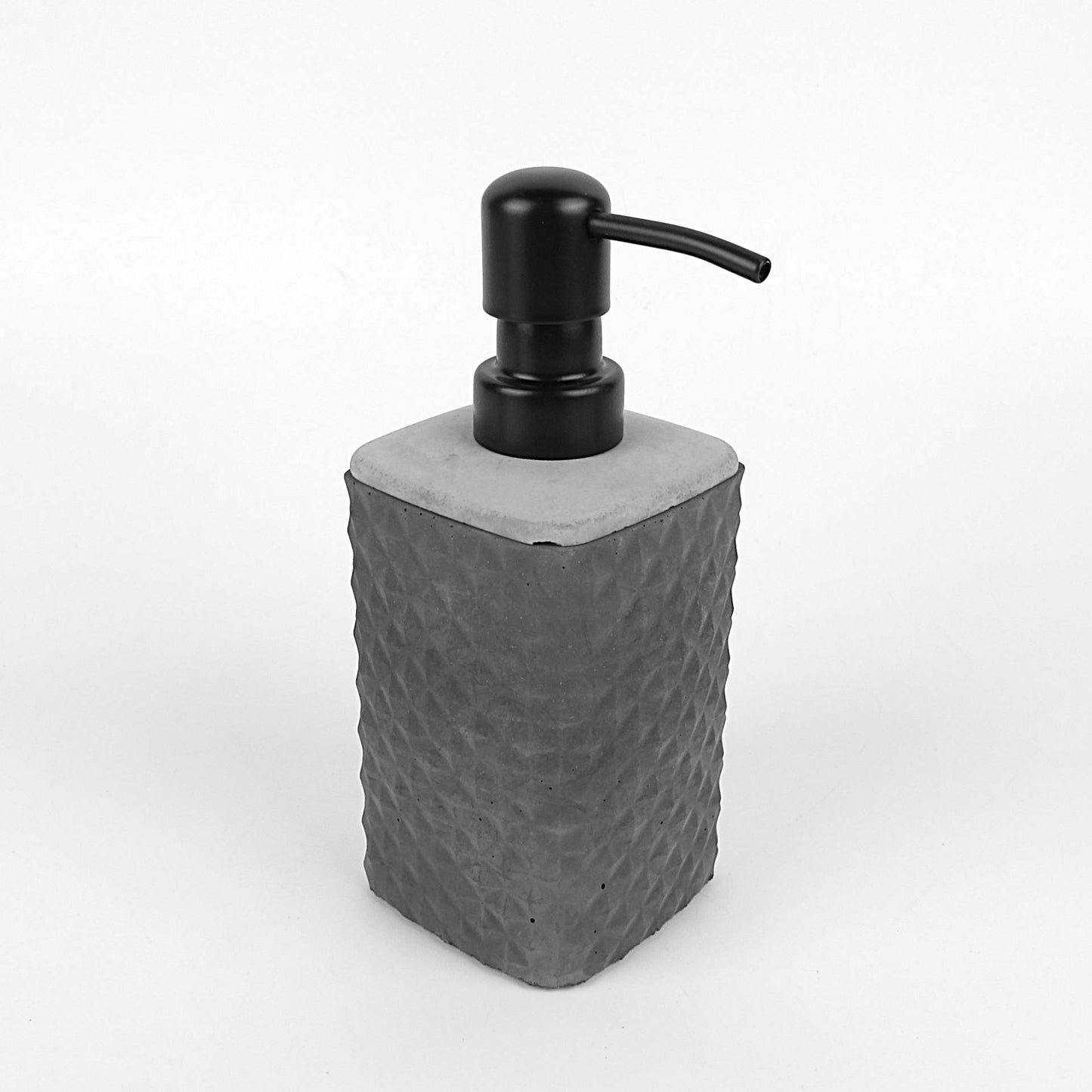 Saipuu | Concrete soap dispenser