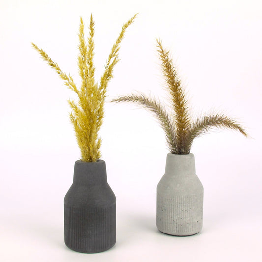 Jug | Vase aus Beton