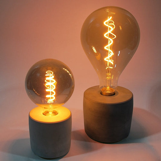 Strokka | Tischlampe Ø=14cm aus Beton