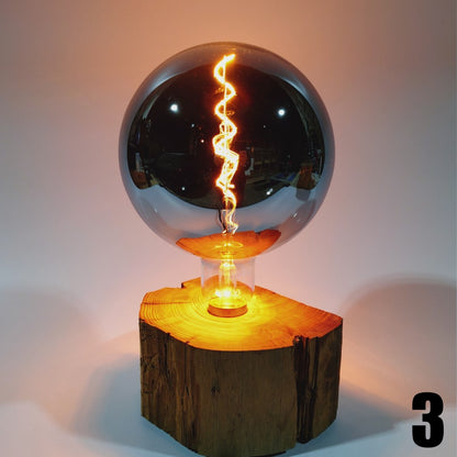 Damba | Table lamp made of pine wood