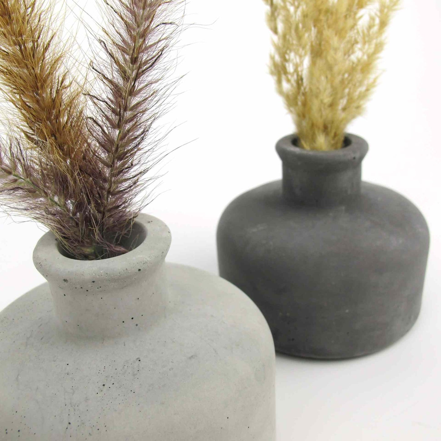 Wadah | Vase aus Beton