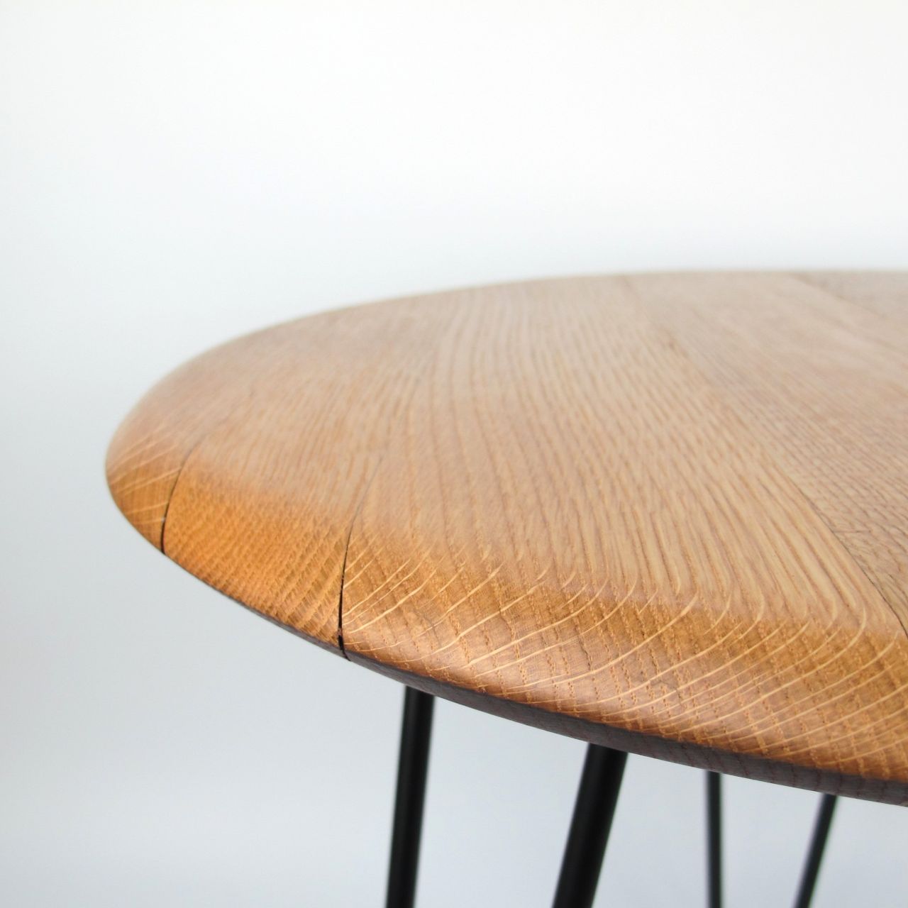 Coffee table made from old wine barrel lid "Tonnellerie Palacoulo JM Gonçalves"