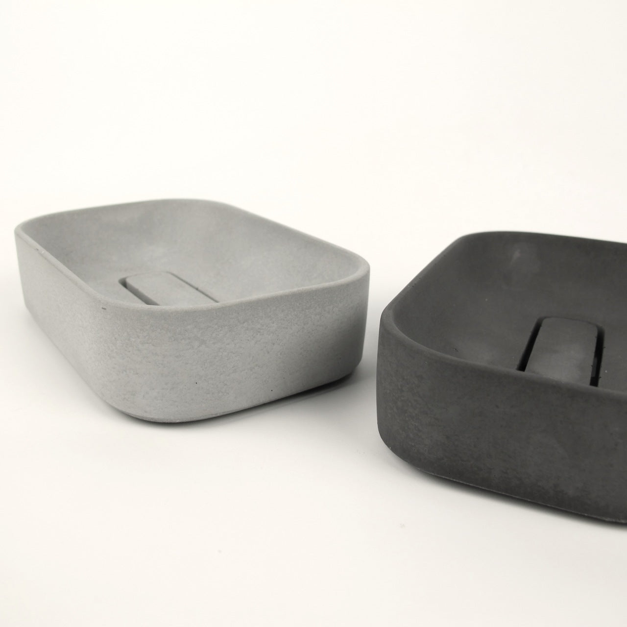 Sapujo | Concrete soap dish