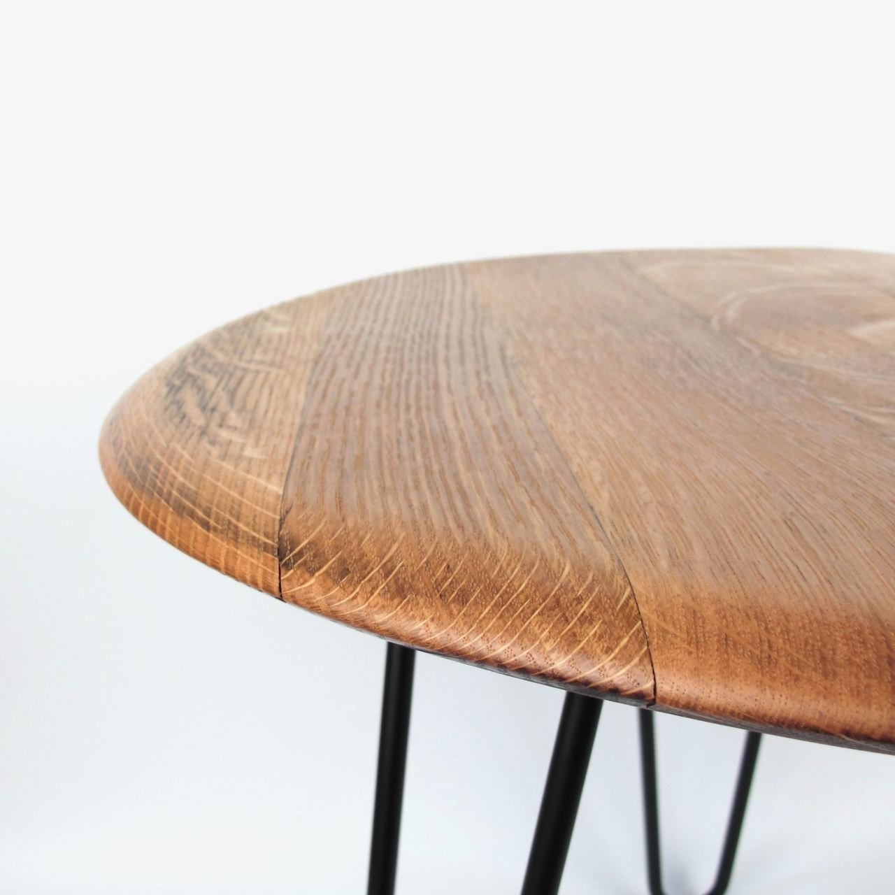 Coffee table made from old wine barrel lid "AM-TP"