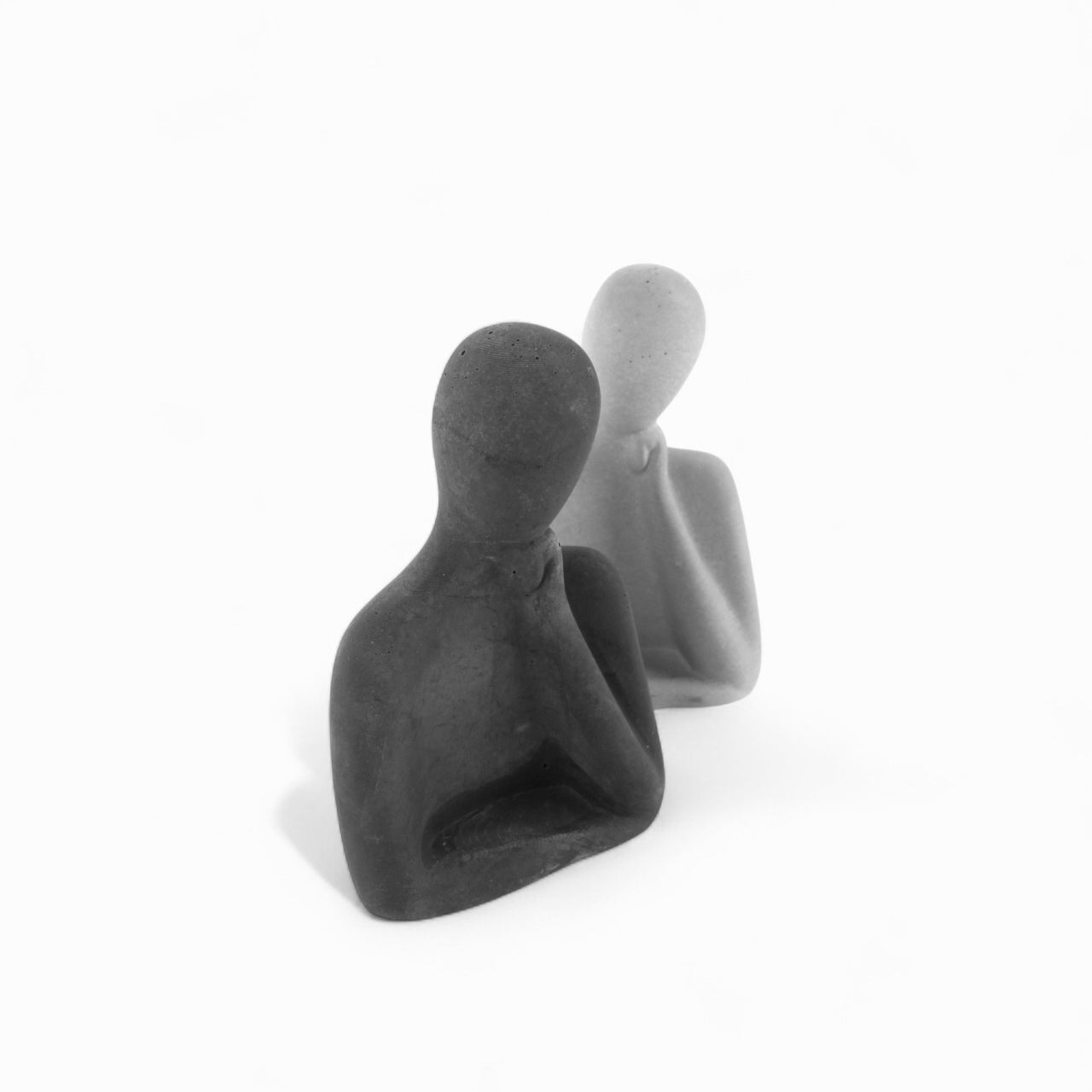 Xi | Figur aus Beton