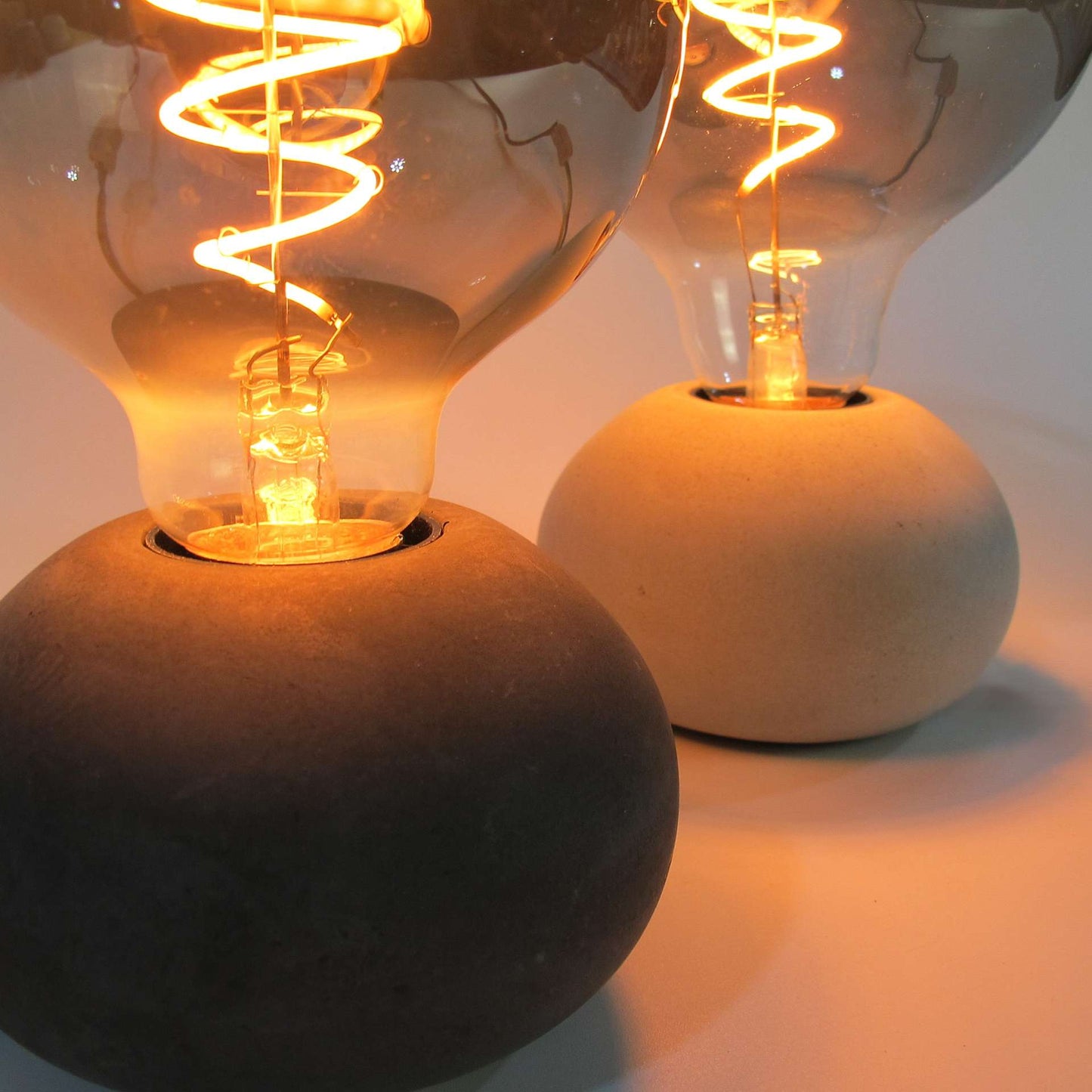 Bubble | Concrete table lamp