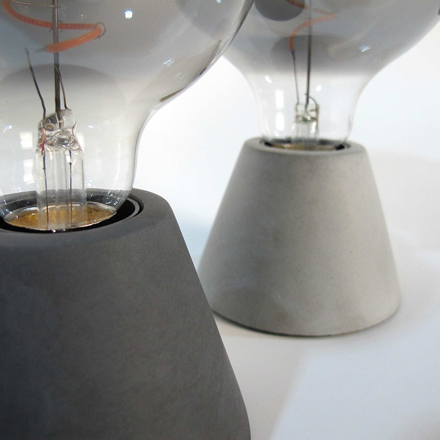 Fanal | Table lamp made of concrete