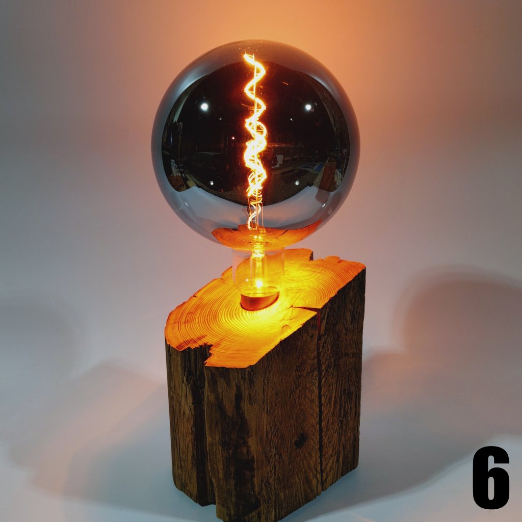 Damba | Table lamp made of pine wood